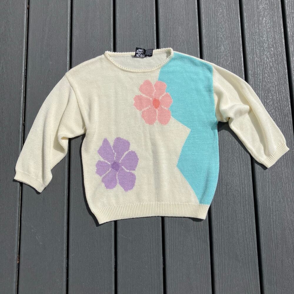 Vintage 80s cream floral knit thin sweater, cottagecore grannycore boho chic